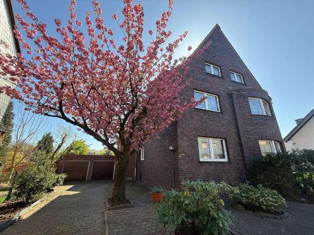Haus zum Kaufen in Oberhausen 599.500,00 EUR 282 m²