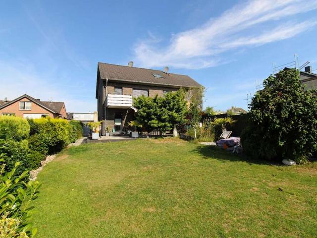 Haus zum Kaufen in Oberhausen 615.000,00 EUR 200 m²