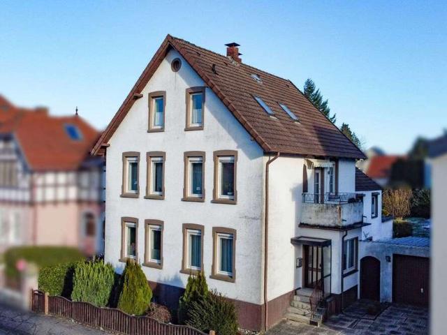 Haus zum Kaufen in Oerlinghausen 349.000,00 EUR 196.16 m²