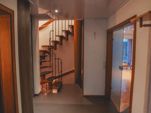Haus zum Kaufen in Overath 495.000,00 EUR 193 m²