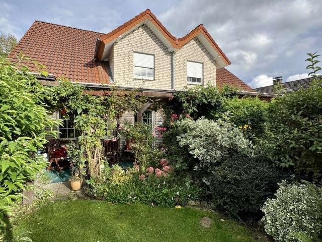 Haus zum Kaufen in Lage Lippe 419.990,00 EUR 110 m²