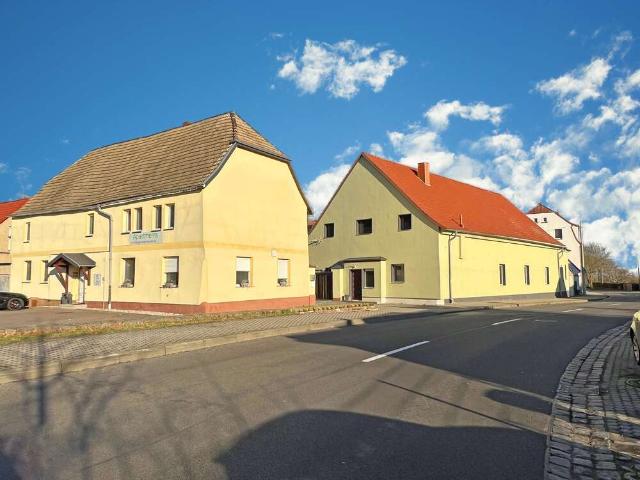 Haus zum Kaufen in Landsberg OT Queis 1.550.000,00 EUR 527 m²