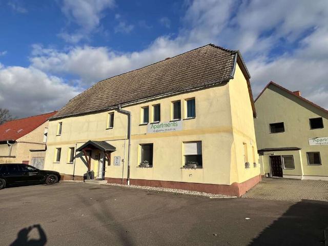 Haus zum Kaufen in Landsberg OT Queis 1.550.000,00 EUR 527 m²