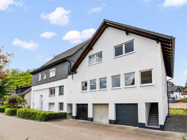 Haus zum Kaufen in Lennestadt 399.500,00 EUR 431.28 m²