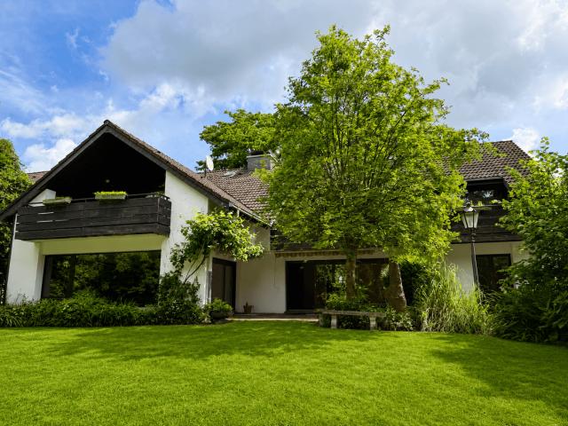 Haus zum Kaufen in Mettmann 1.100.000,00 EUR 406 m²