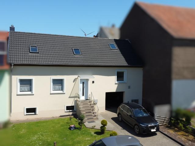 Haus zum Kaufen in Mettlach 298.000,00 EUR 130 m²