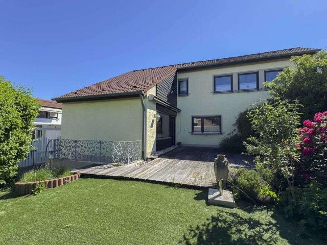 Haus zum Kaufen in Meckenheim 379.000,00 EUR 235.18 m²