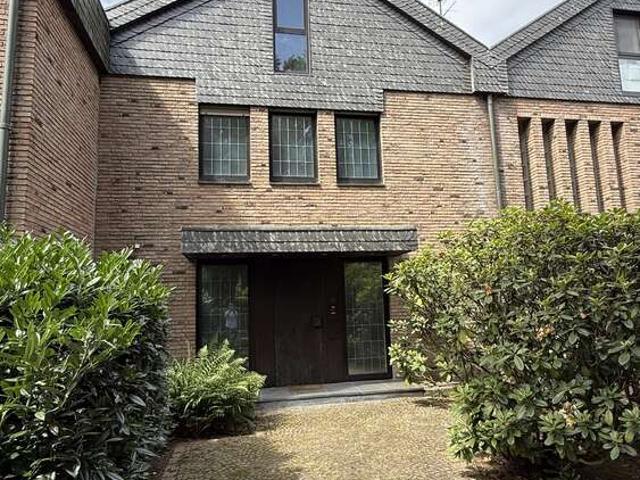 Haus zum Kaufen in Meerbusch 575.000,00 EUR 207.5 m²