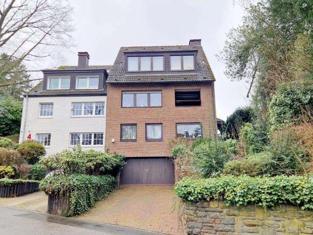 Haus zum Kaufen in Mülheim 519.000,00 EUR 215.99 m²