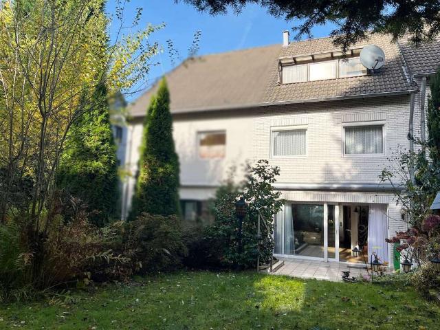 Haus zum Kaufen in Mülheim an der Ruhr 360.000,00 EUR 135 m²