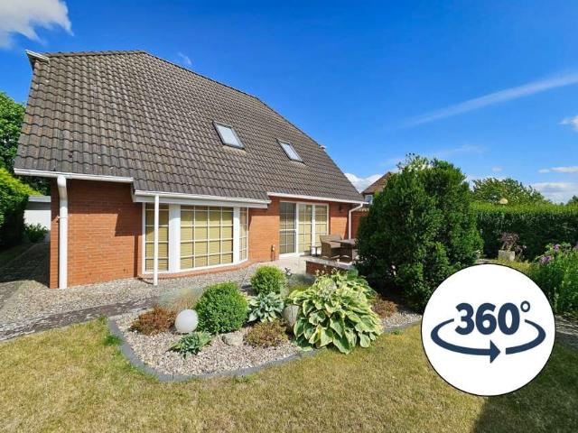 Haus zum Kaufen in Neubrandenburg 325.000,00 EUR 143 m²