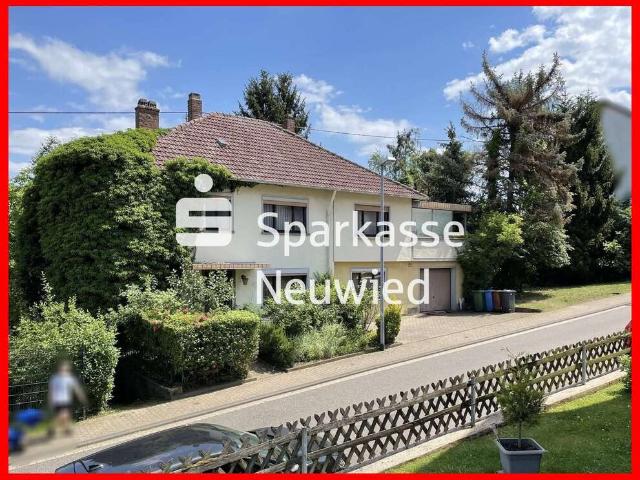 Haus zum Kaufen in Neuwied 279.000,00 EUR 215 m²