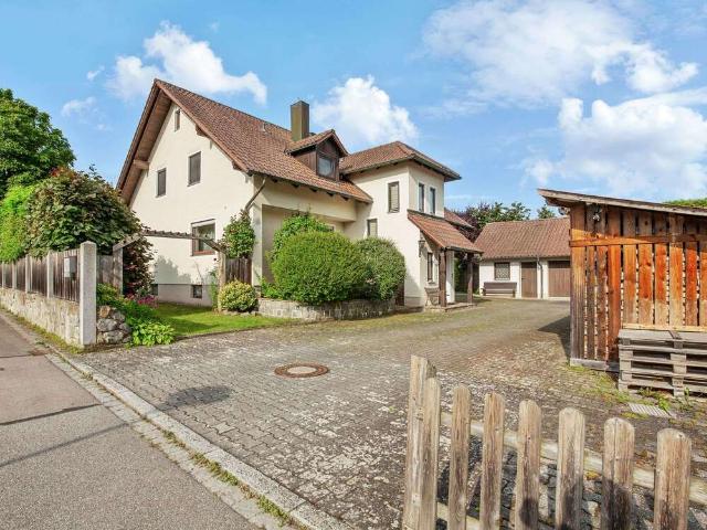 Haus zum Kaufen in Nittenau 549.000,00 EUR 246 m²