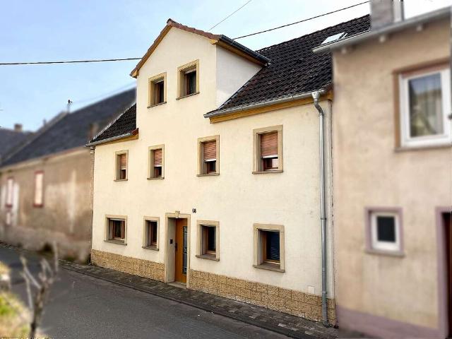 Haus zum Kaufen in Nierstein Schwabsburg 298.000,00 EUR 180 m²