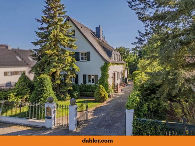 Haus zum Kaufen in Stahnsdorf 1.450.000,00 EUR 307.1 m²