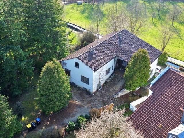 Haus zum Kaufen in Reutlingen 319.000,00 EUR 203.54 m²