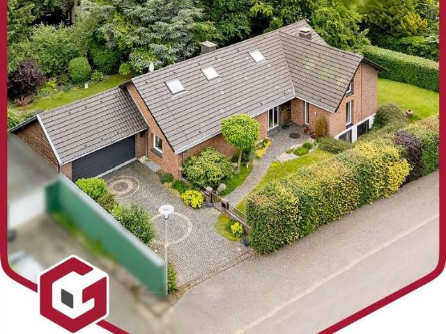 Haus zum Kaufen in Rheinbach Todenfeld 499.000,00 EUR 246 m²