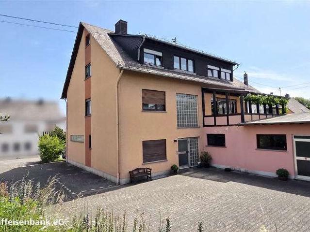 Haus zum Kaufen in Ulmen 269.000,00 EUR 250 m²