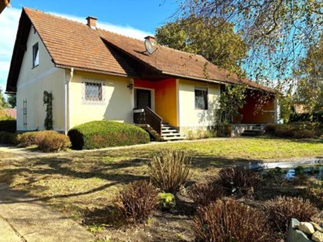 Haus 120 m2 Laafeld