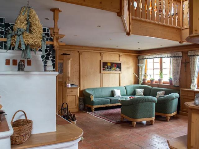 Haus 4 Schlafzimmer Zu Verkaufen Goldegg Salzburg 1150000 ES103155081