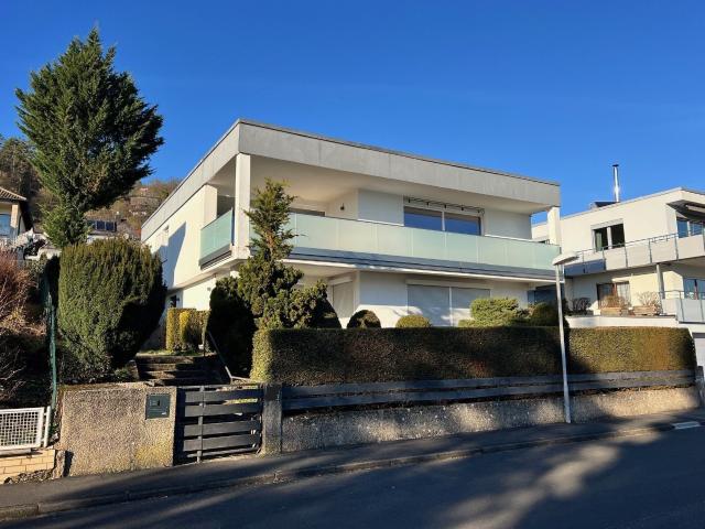 Zweiparteienhaus im oberen Rosenviertel mit herrlichem Ausblick, sehr ruhig gelegen