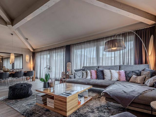 Haushälfte in sonniger Lage unmittelbar am Golfplatz