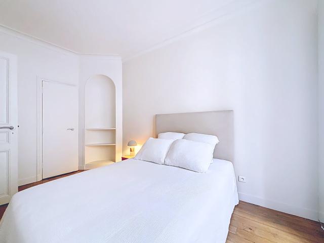 Haussmann style apartment near the Arc de Triomphe