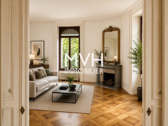 Haussmanian luxury apartment of 123m2