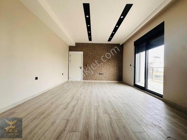 Havuz_ebeveyn_banyo_ve_giyinme_odalı_geniş_lüks_3+1_daire