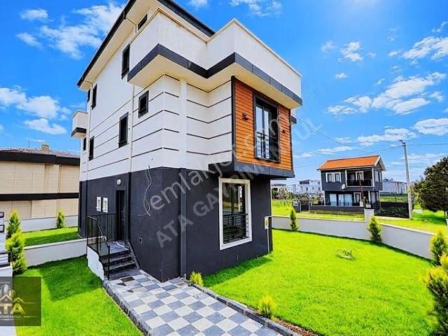 Havuza Uygun ^ Köşe Başı Full Deniz Manzaralı Lüx Villa. !