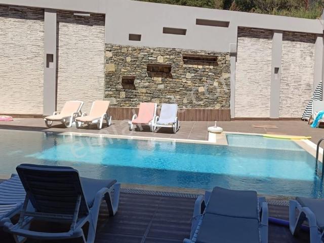 Havuzlu, Asansörlü, Deniz Manzaralı, Eşyalı Daire
