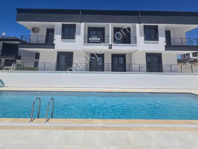 Havuzlu Gün Batımı Manzaralı 3 + 1 Sıfır Dubleks Daire