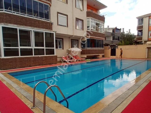 Havuzlu Kombili Eşyalı Yüksek Giriş Denize 100m. 2+1 Daire