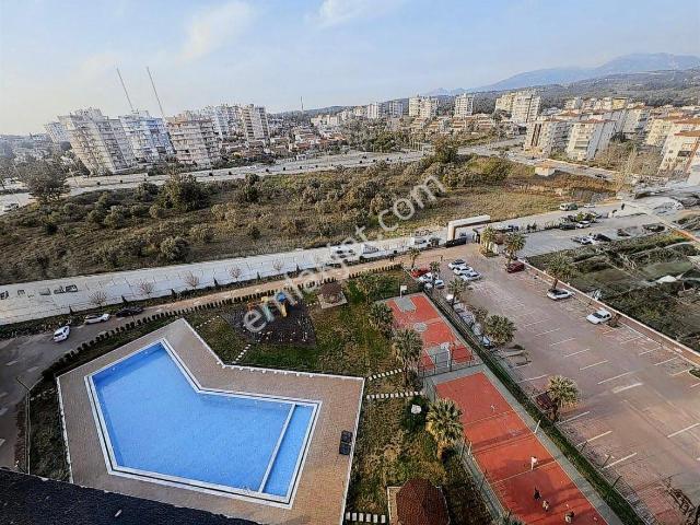 Havuzlu Konsept Sitede Ara Kat Yatırımlık 1+1 Satılık