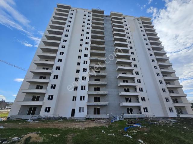 Havuzlu Site İçerisinde Satılık Fırsat 3+1 Daire