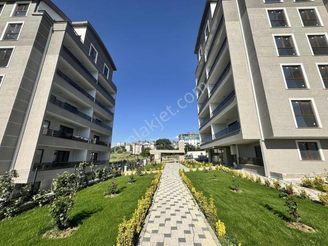 Havuzlu Site İçinde sıfır 136 M2 Net 3+1 Daireler !
