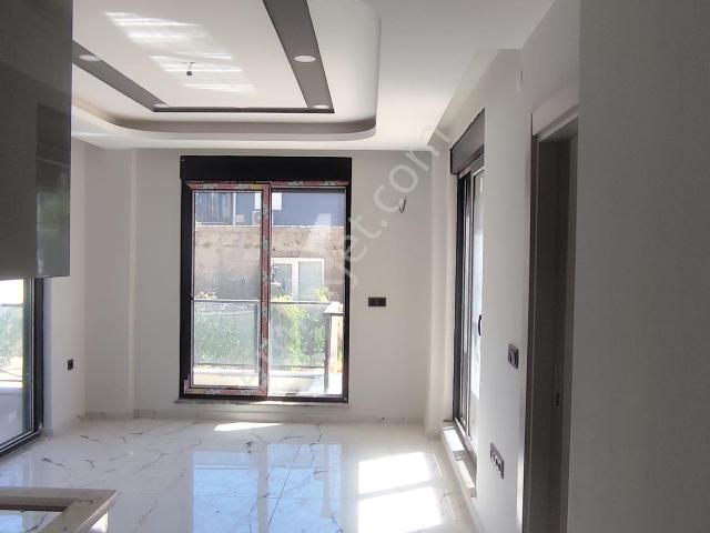 Havuzlu Site İçinde Satılık 1+1