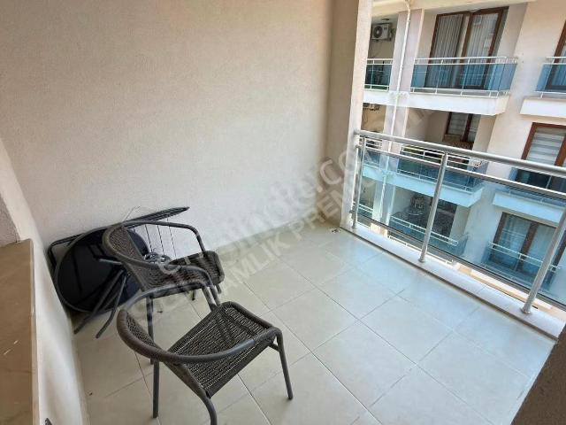 Havuzlu Sitede 1+1 Ara Kat Balkonlu Manzaralı Kiralık Daire