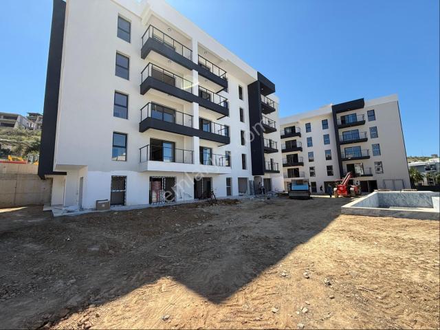 Havuzlu Sitede Yerden Isıtmalı 2+1 Haziran Teslim Daireler