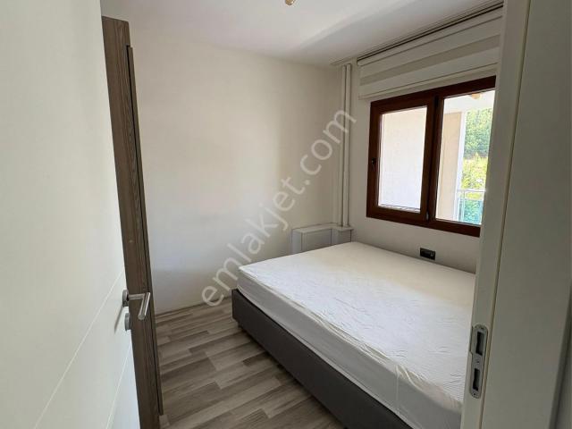 Havuzlu Sitede Kiralık Daire Fırsatı Eşyalı