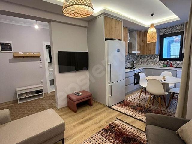 Havuzlu Sitede Sıfır Lüks ve Turizme Uygun Satılık 1+1 Daire