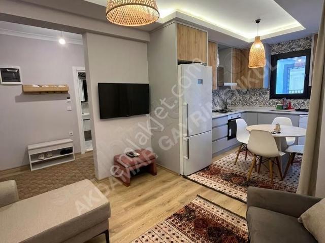 Havuzlu Sitede Sıfır Lüks Ve Turizme Uygun Satılık 1+1 Daire