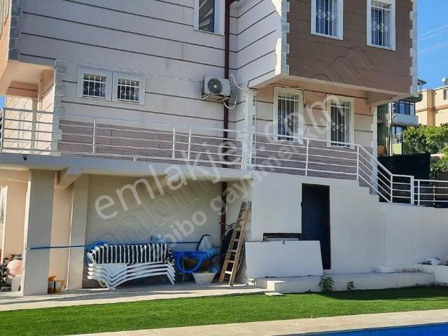 Havuzlu Tek Müstakil Kiralık