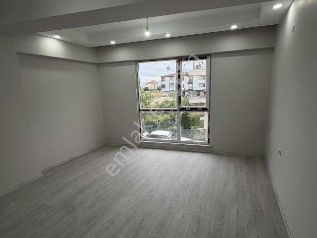 Havuzlar 2+1 Ara Kat Sıfır Daire