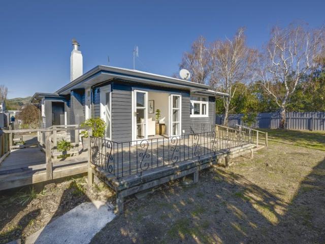 havelock north, 2 bedrooms
