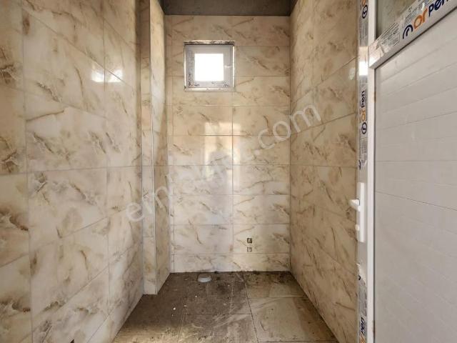 Havran Merkez De 25 M2 Dükkan