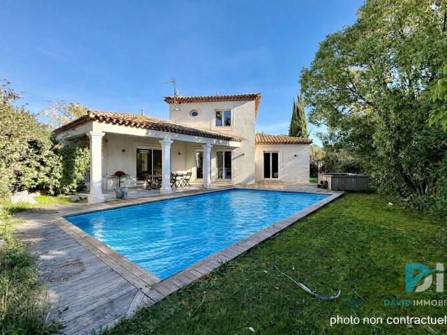 Havre de tranquillité avec piscine et jardin paysagé Golf Saint Thomas