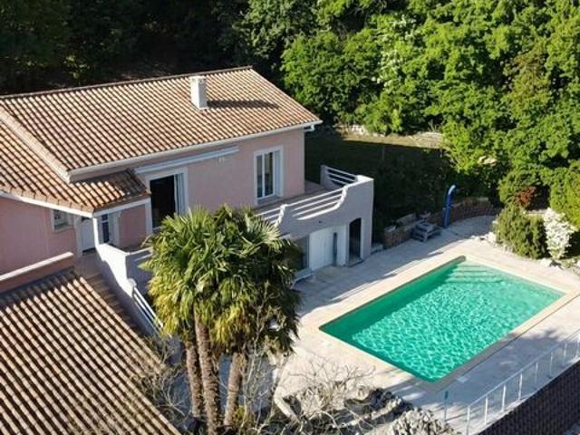 Havre de paix: plain pied, piscine, vue incroyable
