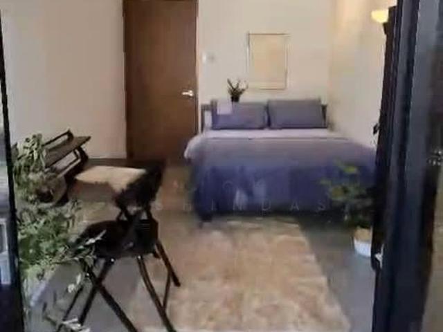Hawaii Tower D15, Condominium