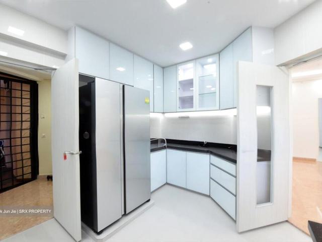 Hawaii Tower D15, Condominium